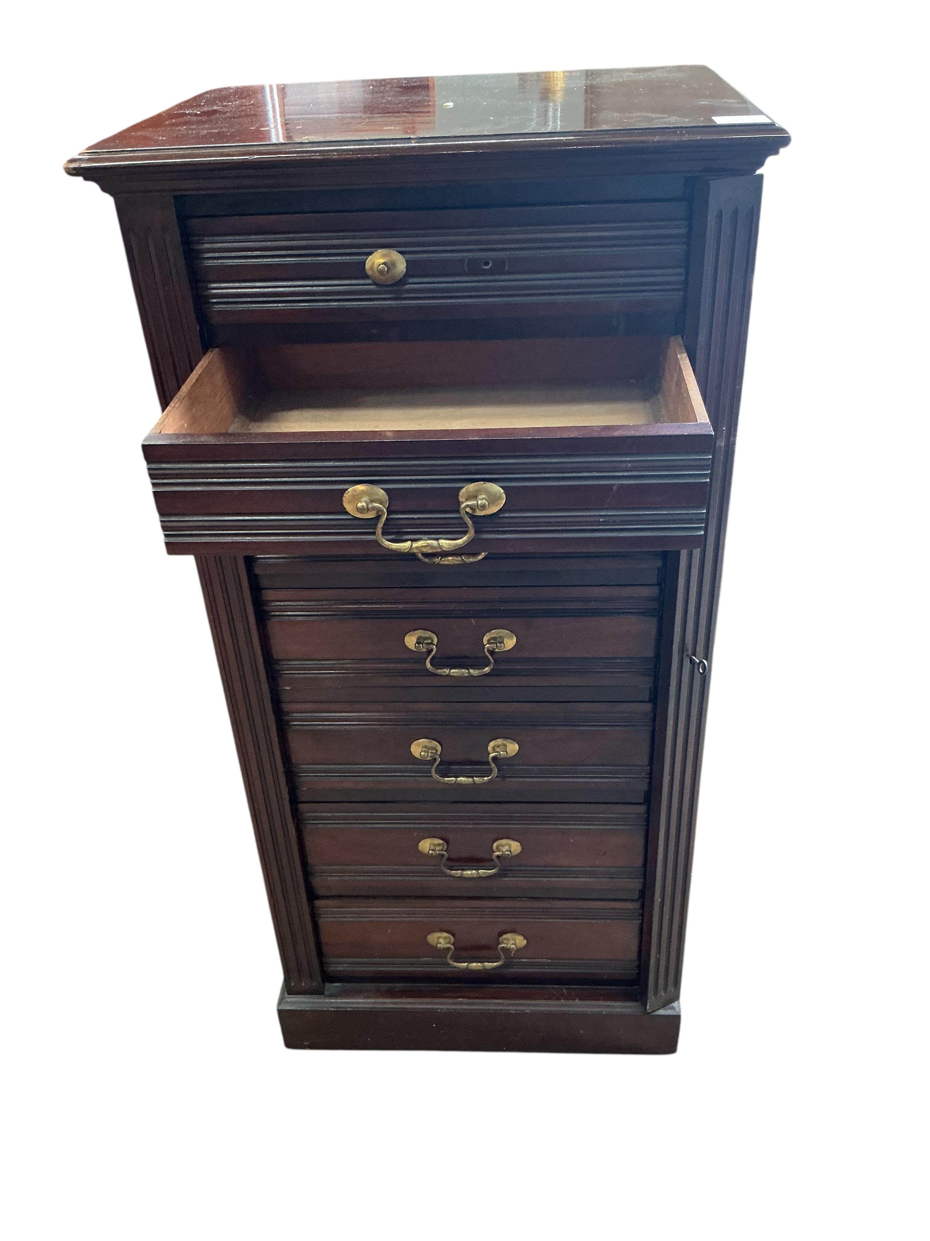 An early 20th century mahogany Wellington chest, width 55cm, depth 42cm, height 114cm